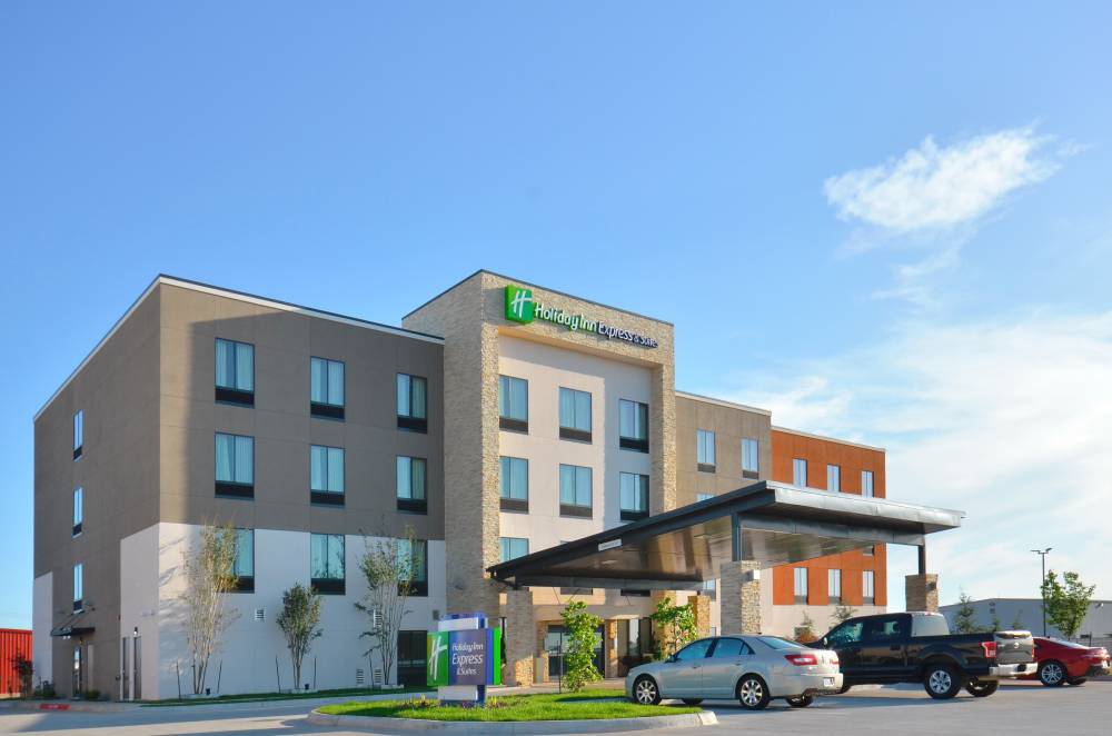 Holiday Inn Exp Stes South 8