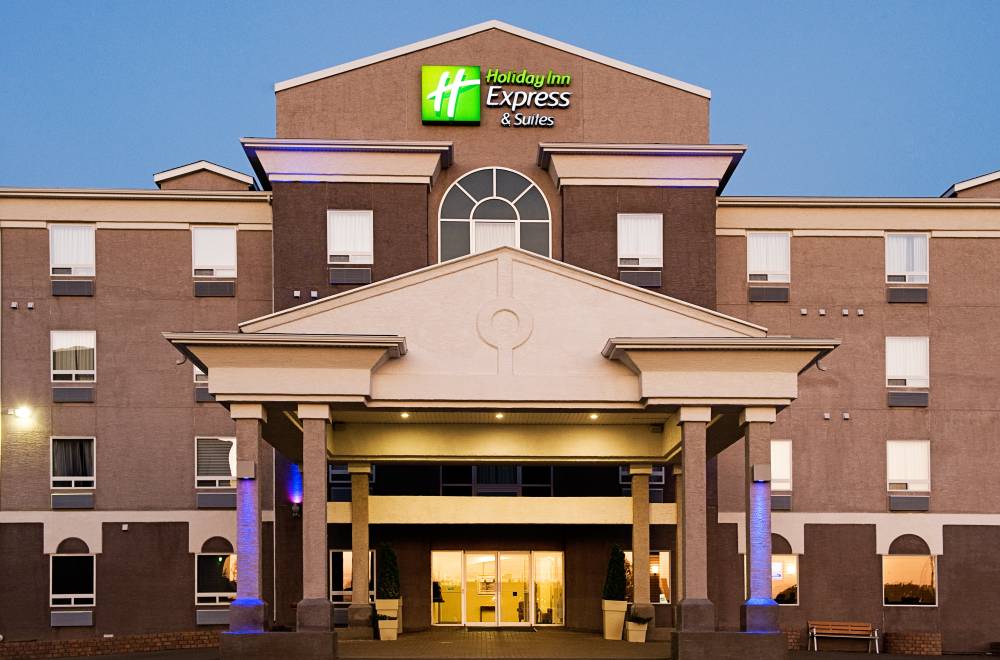 Holiday Inn Exp Stes South 2