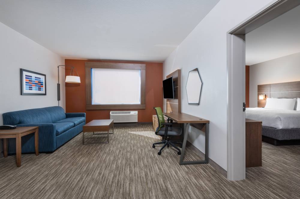 Holiday Inn Exp Stes South I-25 10