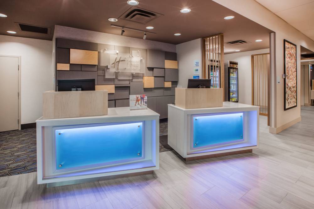 Holiday Inn Exp Stes South I-25 3