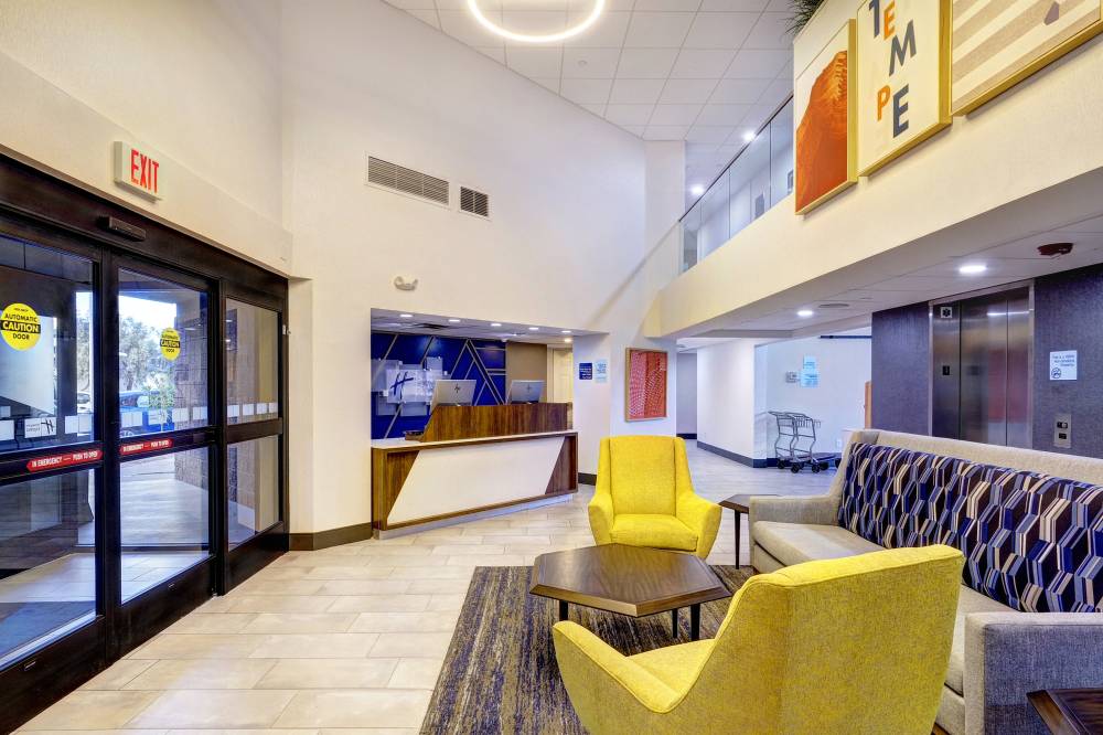 Holiday Inn Exp Stes Tempe By Ihg 2