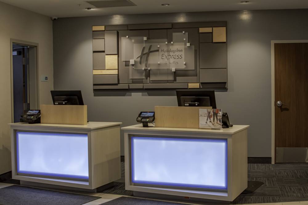 Holiday Inn Exp Stes Tonawanda 7