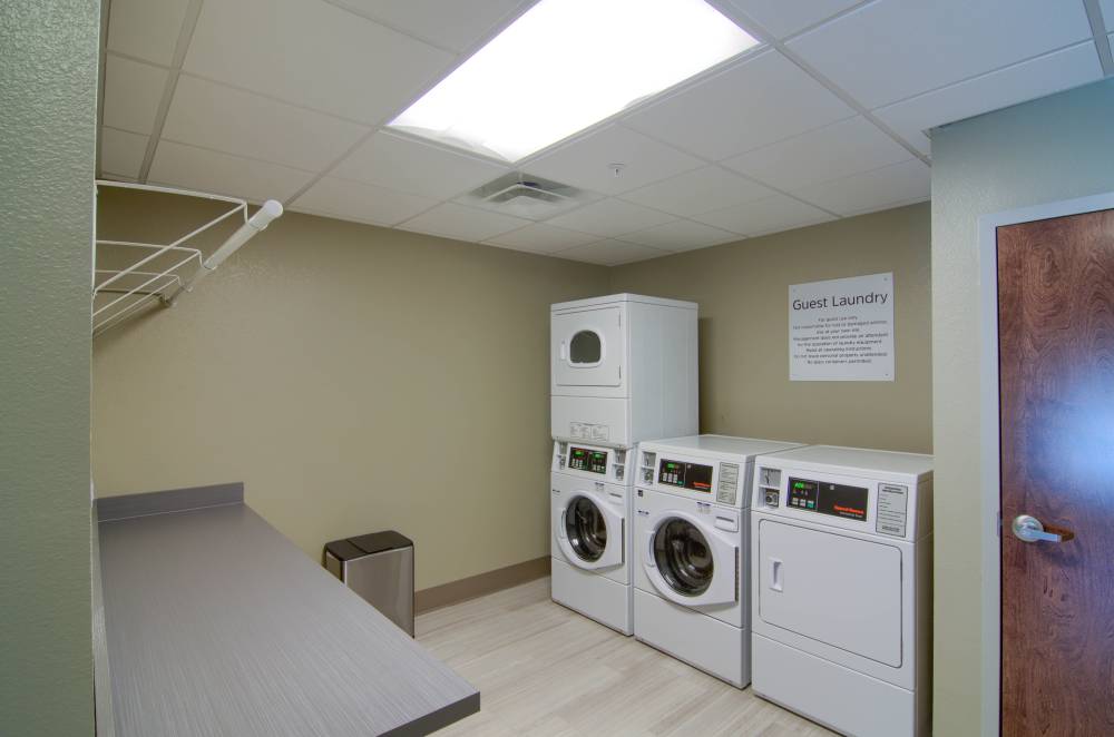 Holiday Inn Exp Stes University Area 2