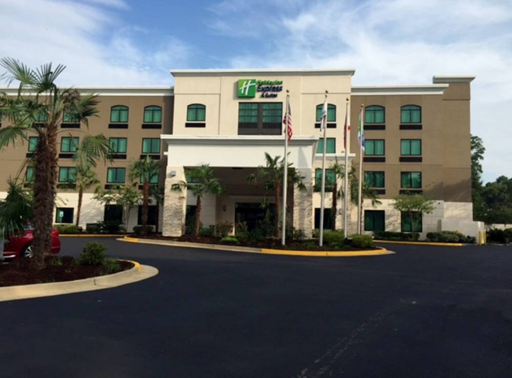 Holiday Inn Exp Stes West I-10 8