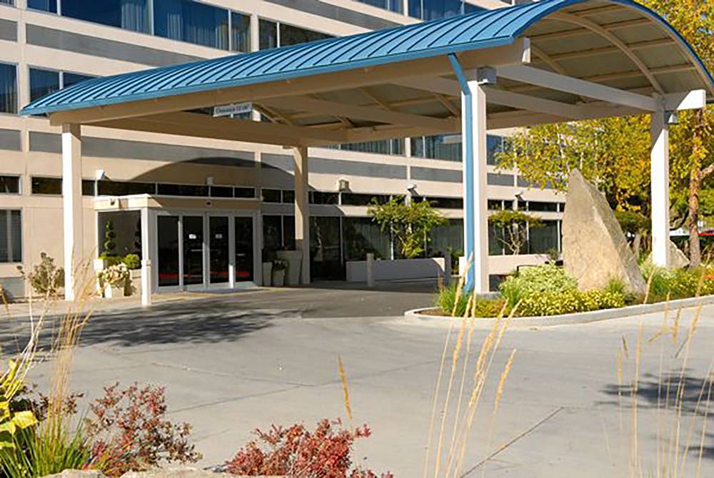 Holiday Inn Exp University Area 6
