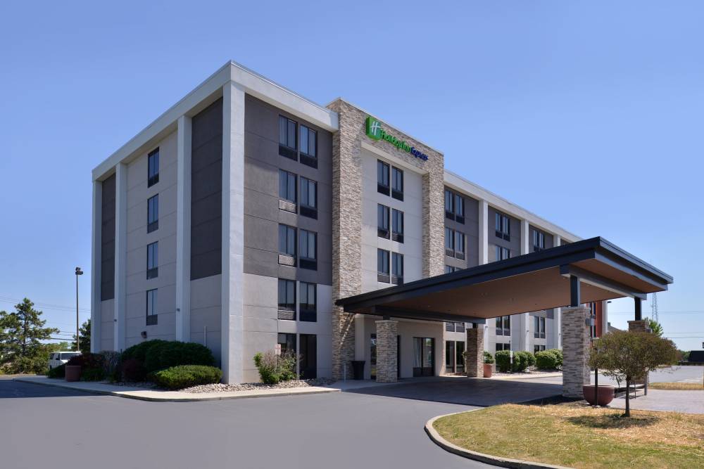 Holiday Inn Exp University Area 8