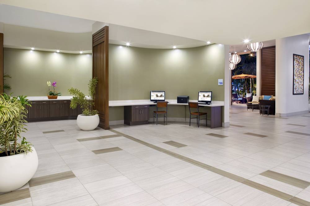 Holiday Inn Exp Waikiki 2