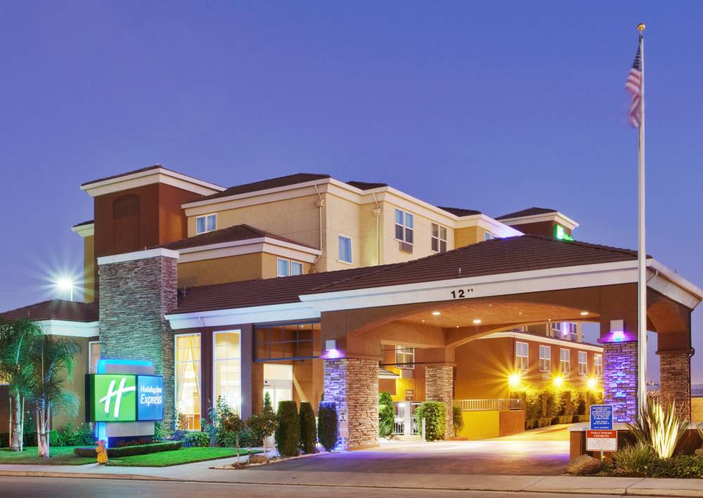 Holiday Inn Exp West Sacrmento 4