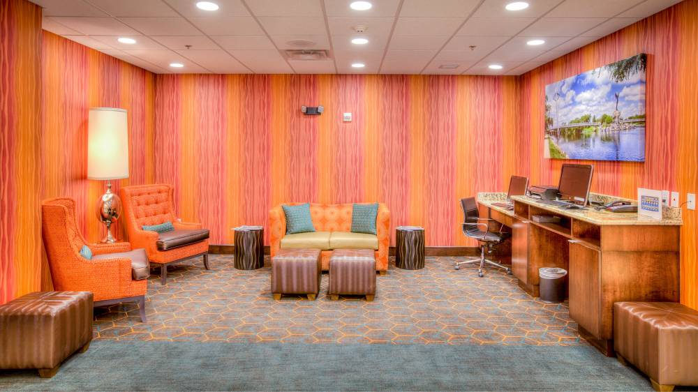 Holiday Inn Exp Wichita South 8