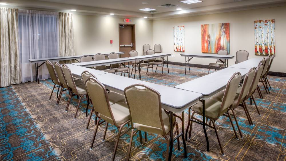 Holiday Inn Exp Wichita South 6