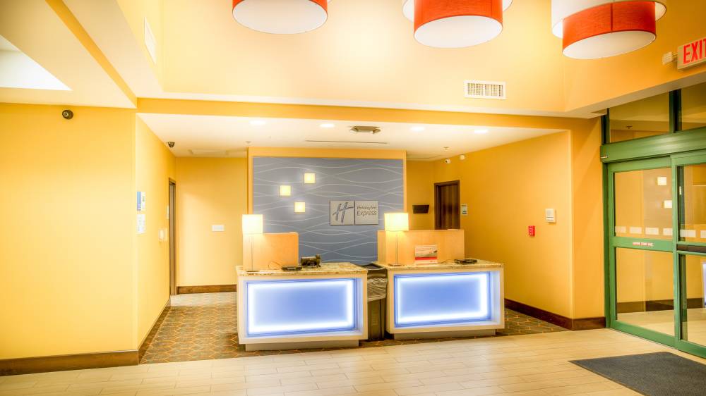 Holiday Inn Exp Wichita South 7