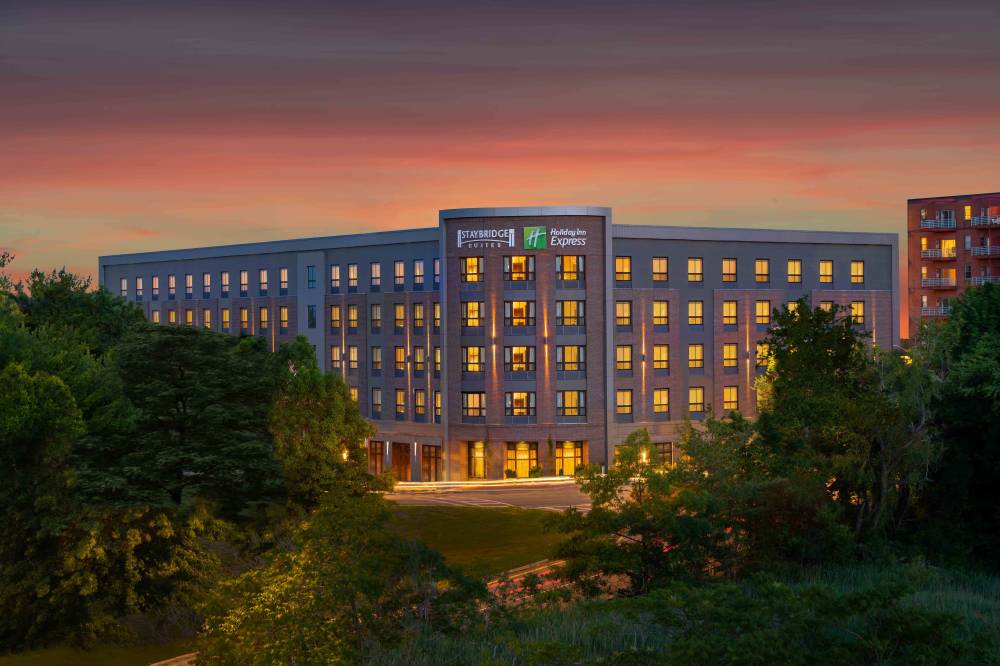 Holiday Inn Express Boston Quincy 7