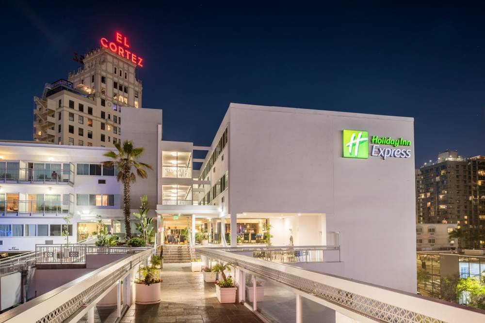 Holiday Inn Express Downtown 5