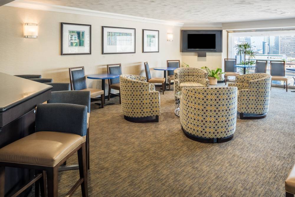 Holiday Inn Express Downtown 7