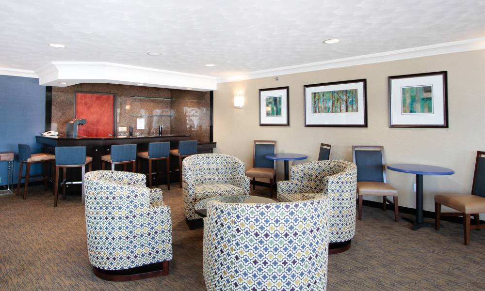 Holiday Inn Express Downtown 8