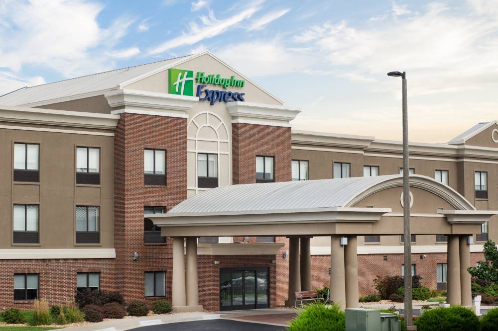 Holiday Inn Express 7