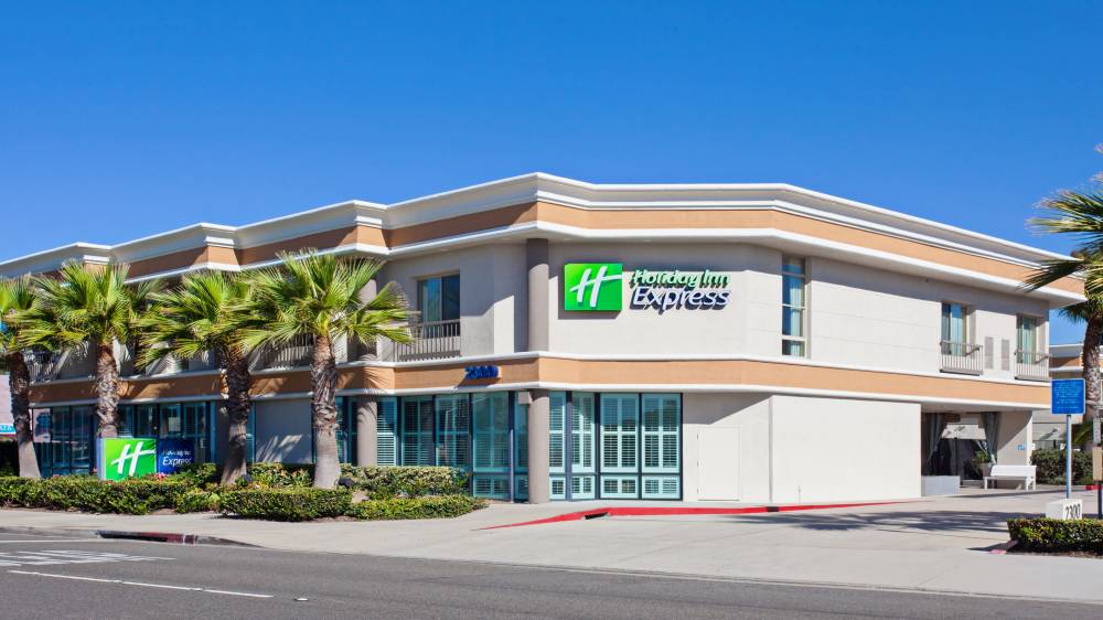 Holiday Inn Express Newport 3