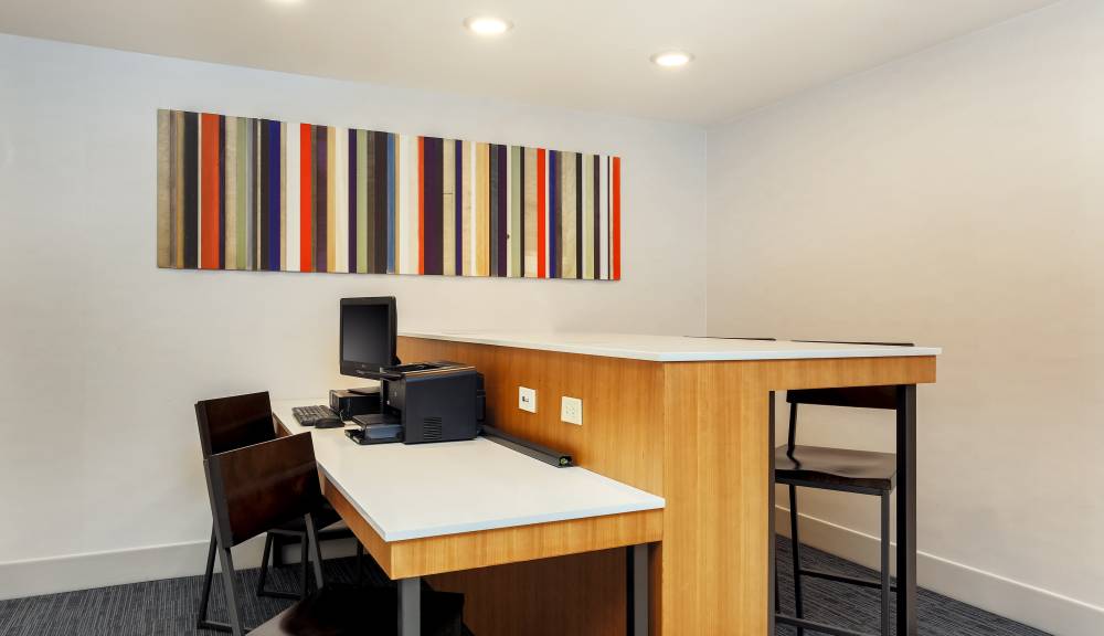 Holiday Inn Express South 3