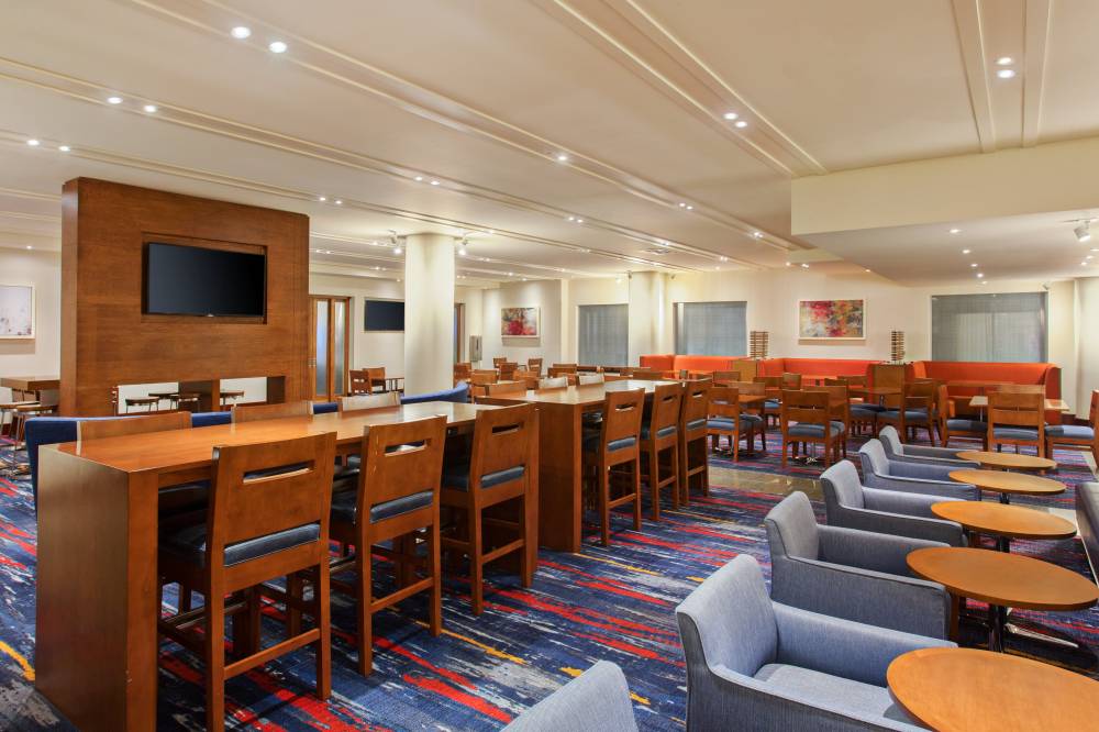 Holiday Inn Express & Suites San Francisco Fisherm 6