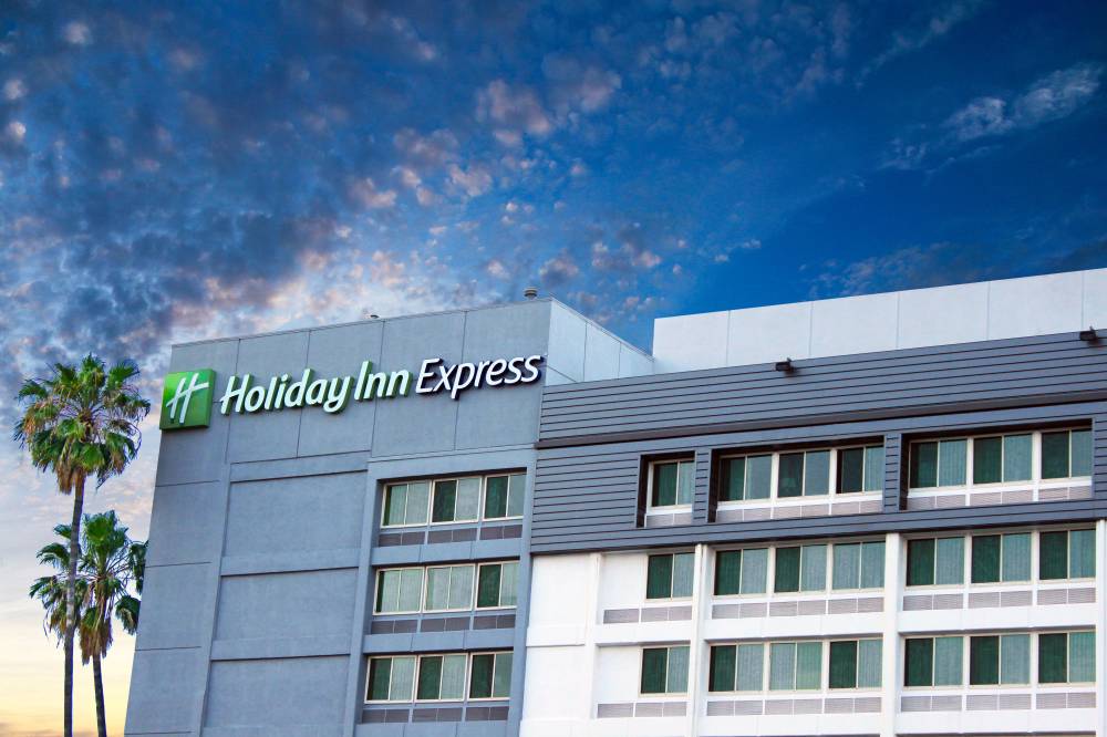 Holiday Inn Express Van Nuys 3