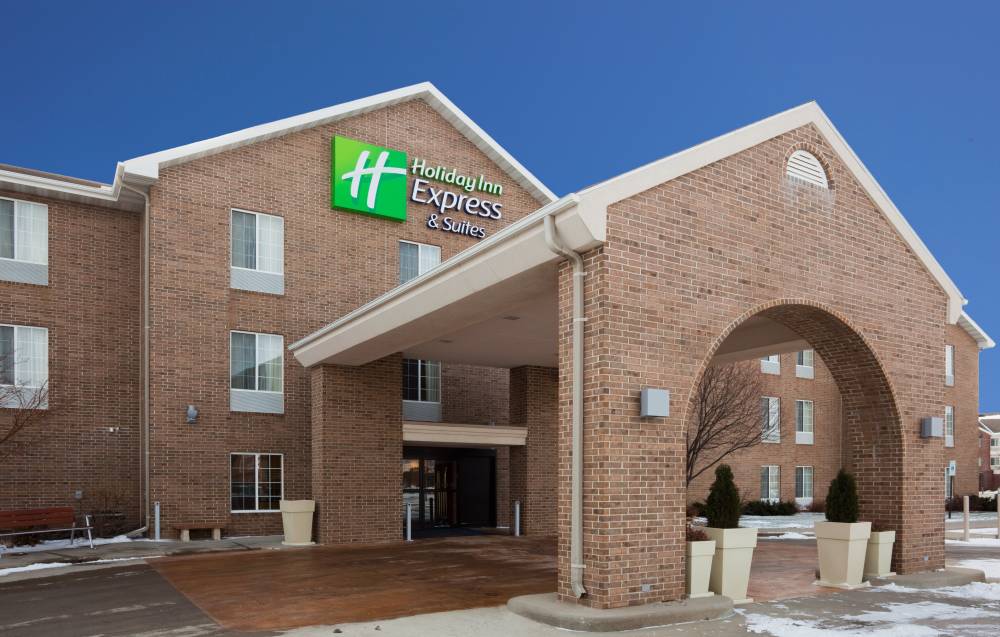 Holiday Inn Expste Empire Mall 8