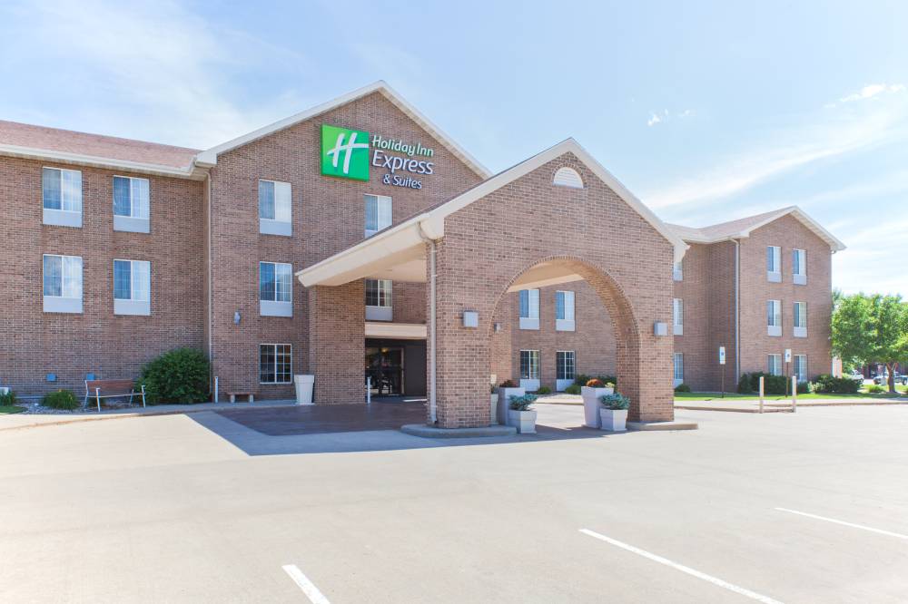 Holiday Inn Expste Empire Mall 9
