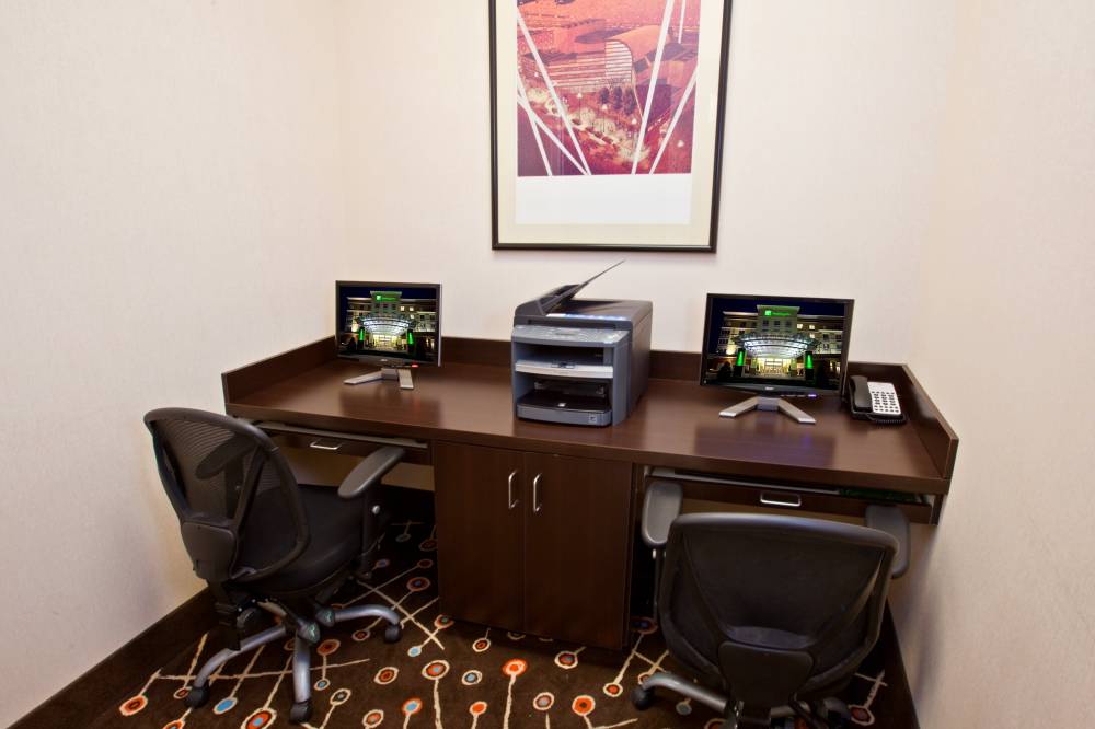 Holiday Inn Fair And Expo 2