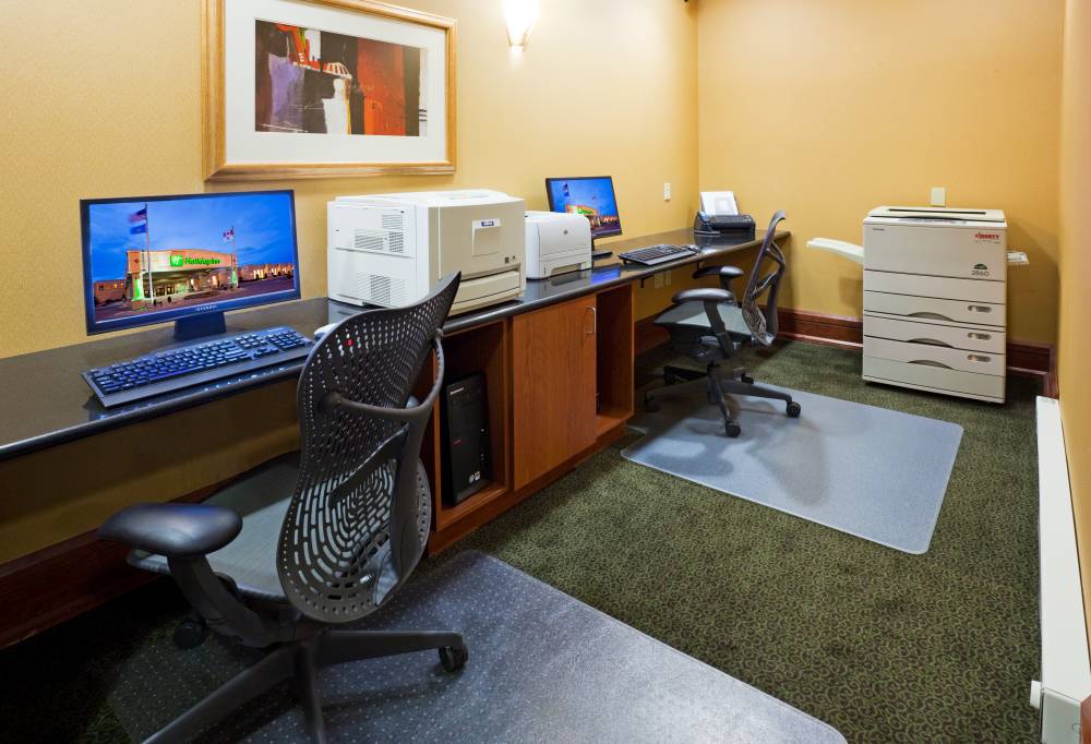 Holiday Inn Fargo 2