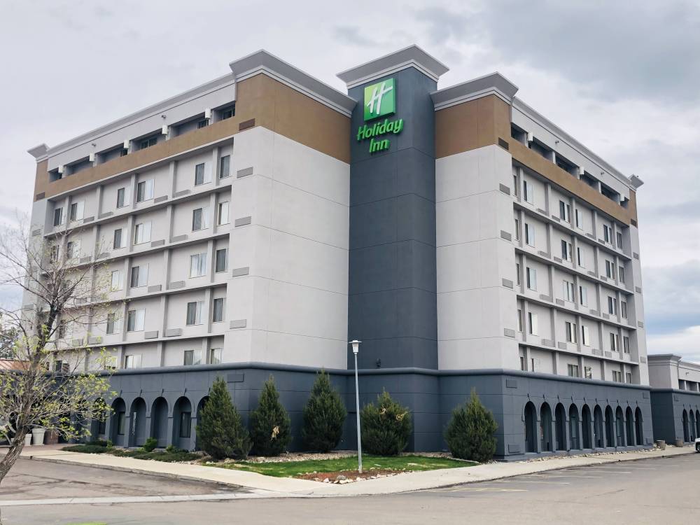 Holiday Inn 7
