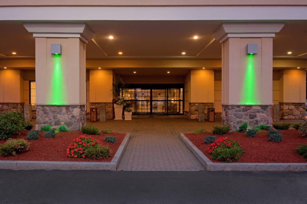 Holiday Inn Hotel Stes Peabody 4