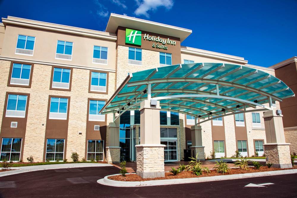 Holiday Inn Htl Stes Airport 7