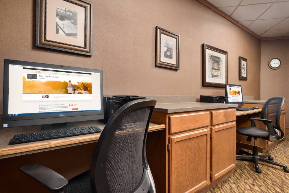 Holiday Inn Htl Stes Northwest 2