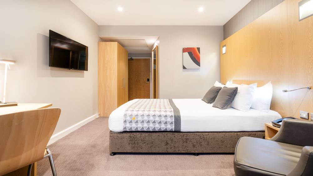 Double Bed Guest Room