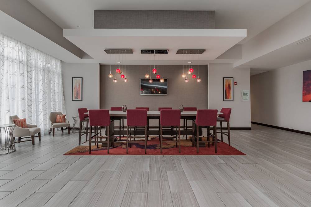 Holiday Inn Mishawaka 6