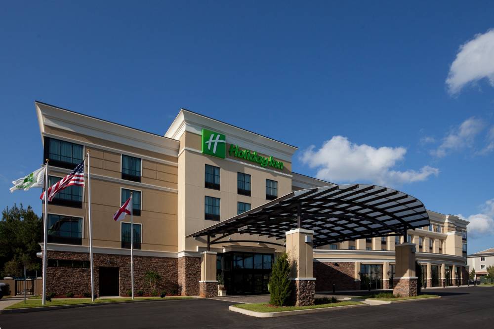 Holiday Inn Mobile Airport S 8