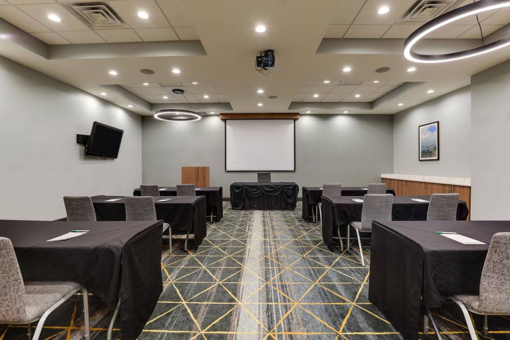 Holiday Inn Mobile Airport S 10