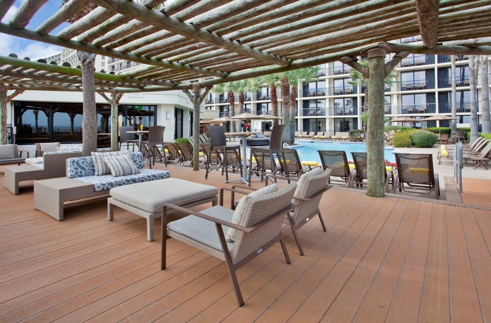 Holiday Inn On The Beach 9
