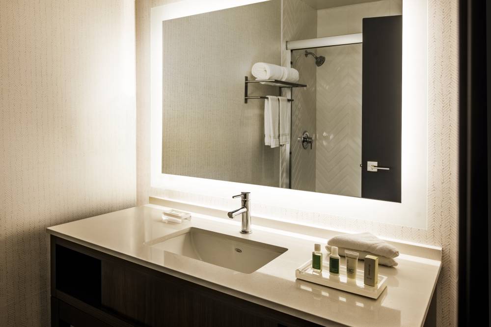 Holiday Inn Orange County Arp 2