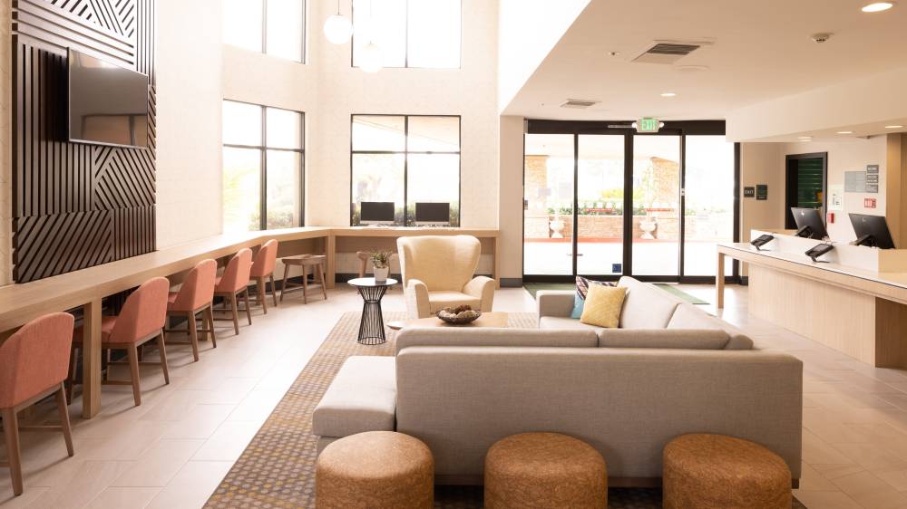 Holiday Inn Orange County Arp 4