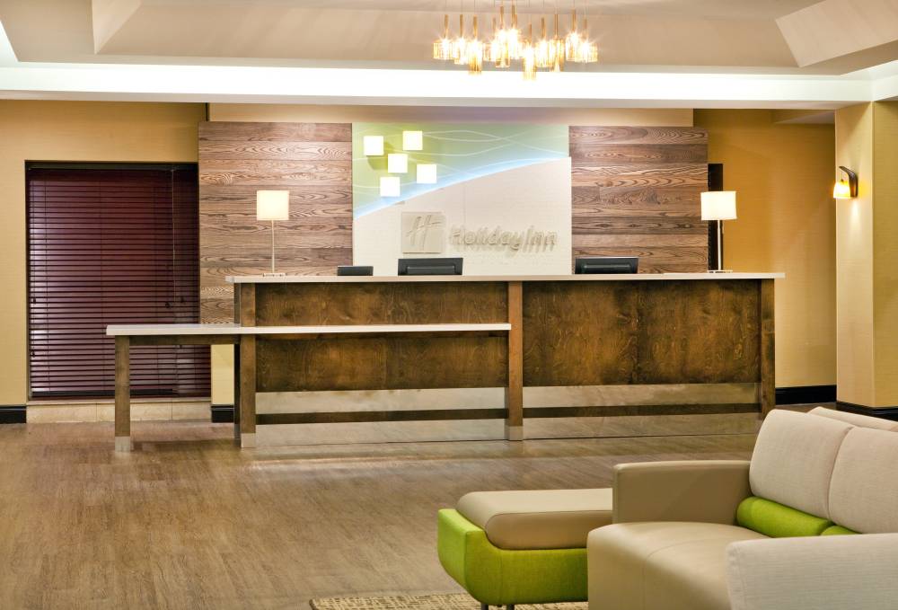 Holiday Inn Pres Conf Ctr 3