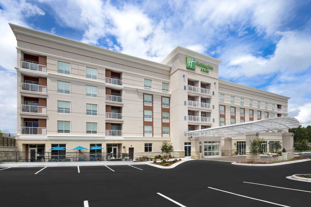 Holiday Inn Stes Arden Airport 9