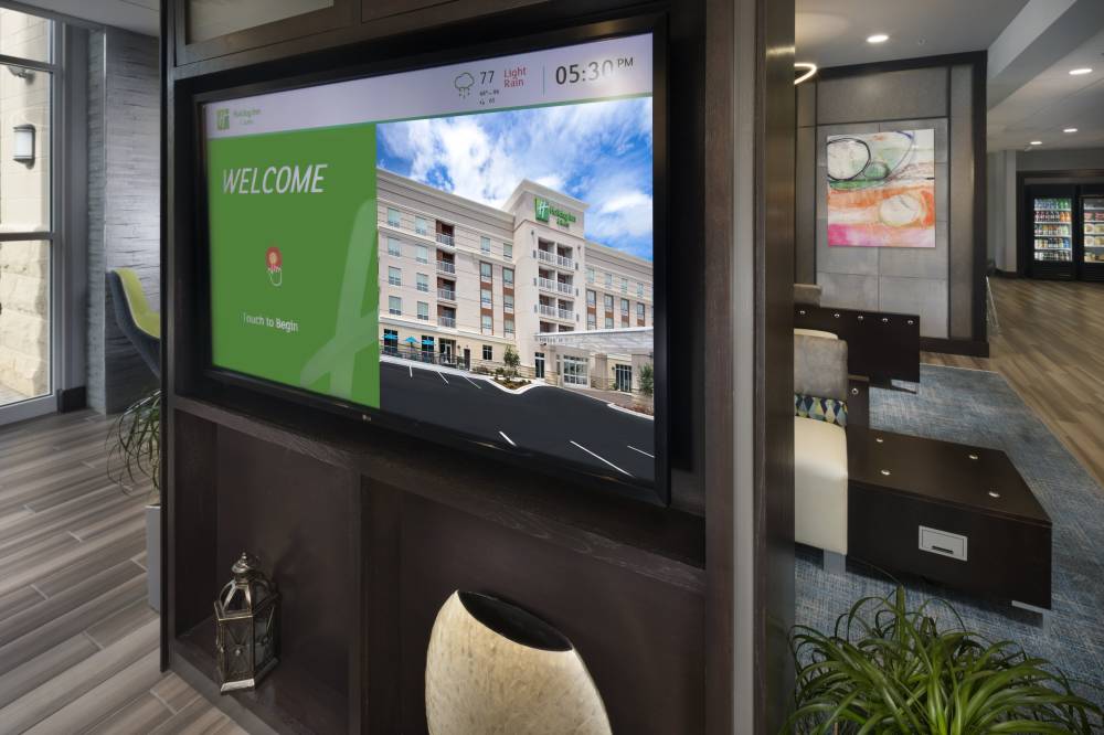 Holiday Inn Stes Arden Airport 6