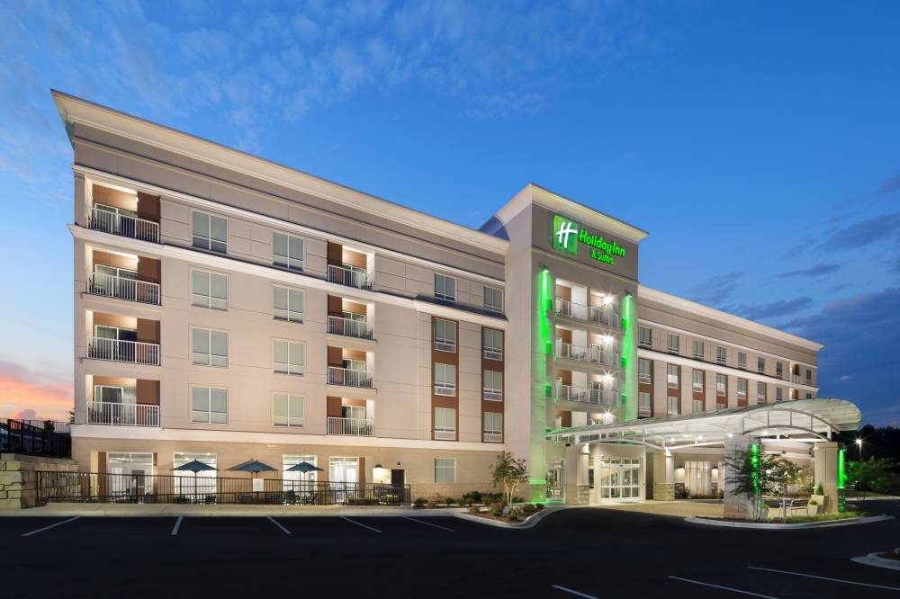 Holiday Inn Stes Arden Airport 4