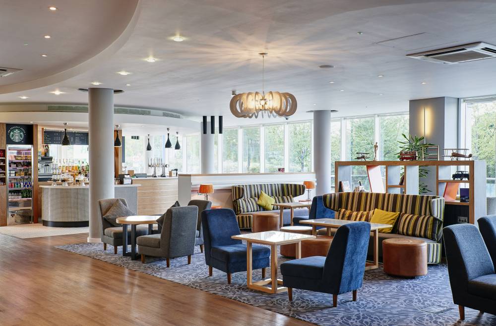 Holiday Inn West By Ihg 9