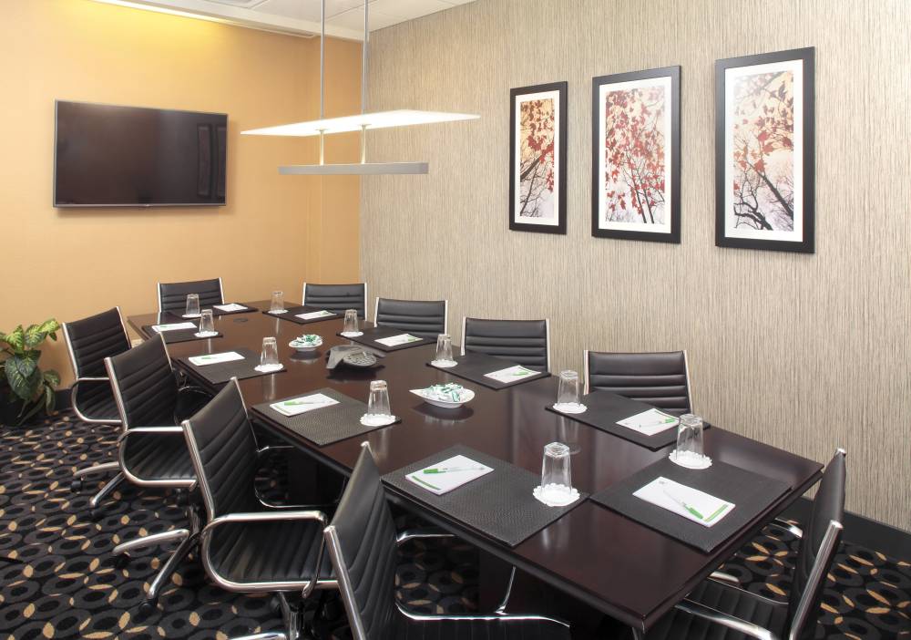 Holiday Inn Wilkes Barre East M 5
