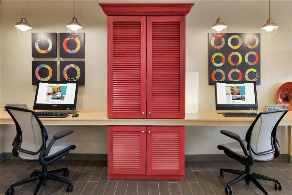Home2 Suites By Hilton Anchorage/midtown 3