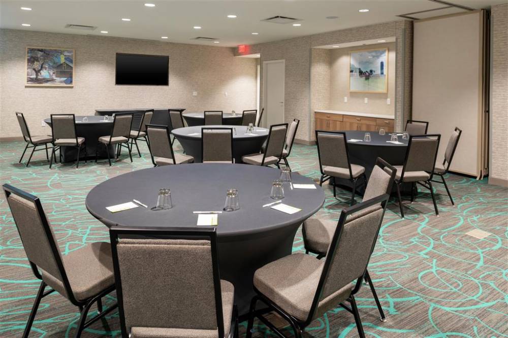 Home2 Suites By Hilton Appleton 2