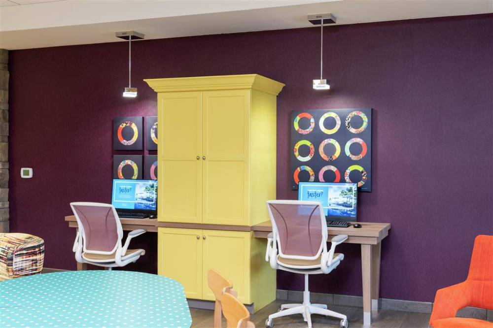 Home2 Suites By Hilton Appleton 5