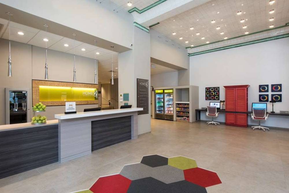 Home2 Suites By Hilton Indianapolis Downtown 5