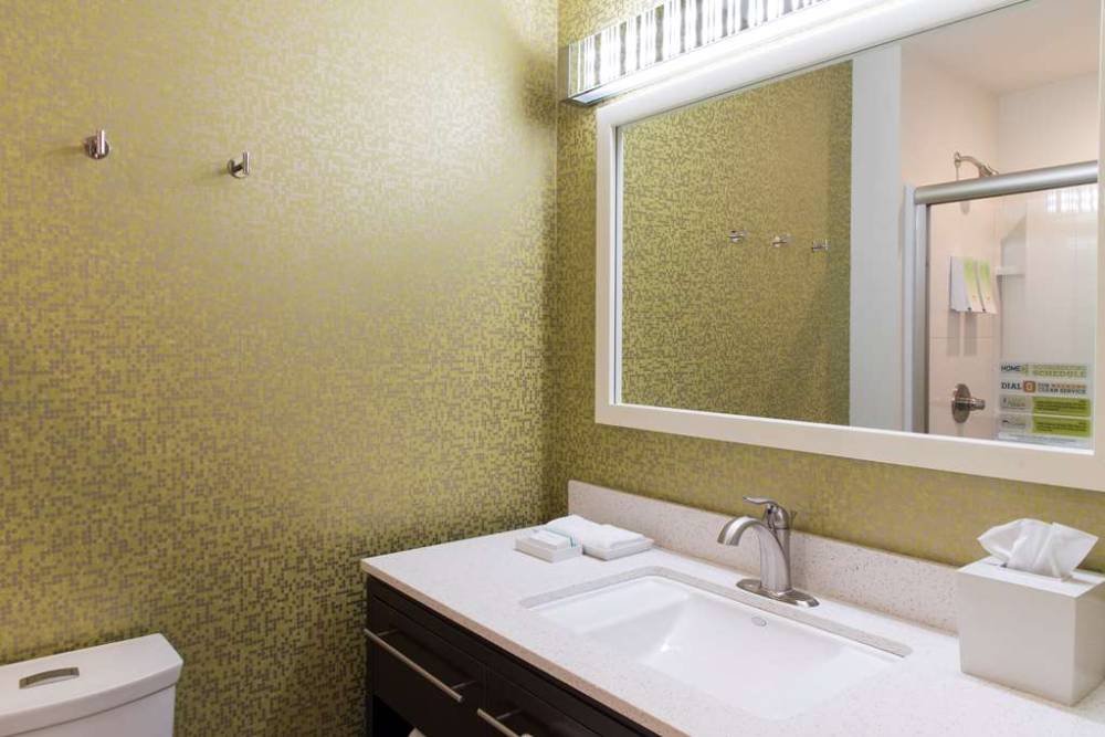 Home2 Suites By Hilton Indianapolis Downtown 9